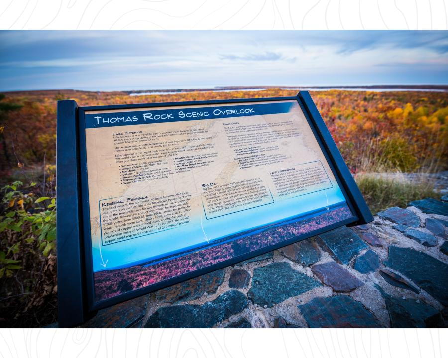 An informational sign at Thomas Rock Scenic Overlook