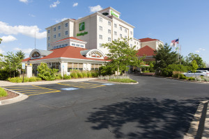 HOLIDAY INN HOTEL & TINLEY PARK CONVENTION CENTER