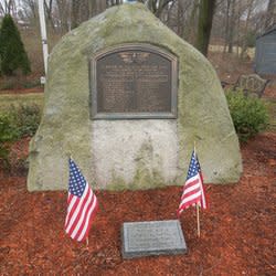 OAK LAWN VETERANS MEMORIAL