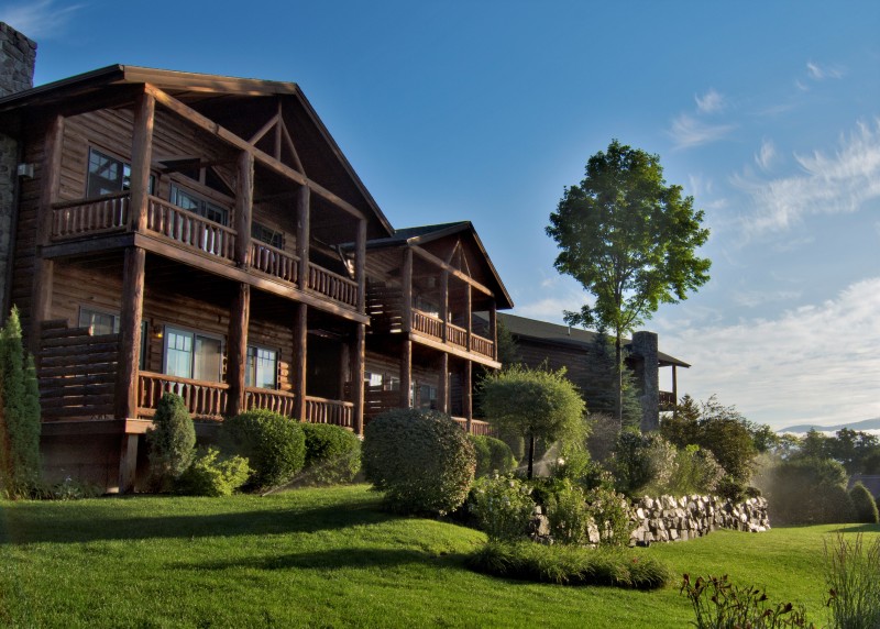 The Lodges at Cresthaven