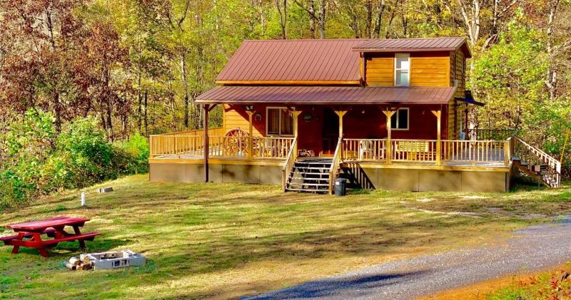 Knotty Poplar Cabins Elk Ridge