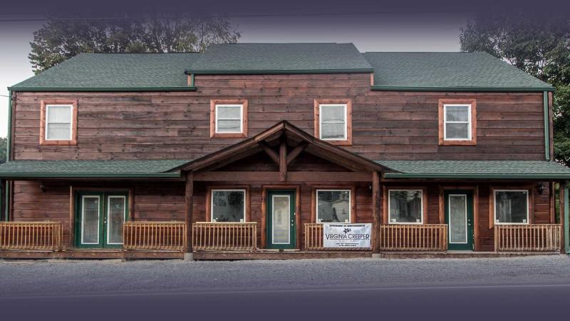 Virginia Creeper Lodge