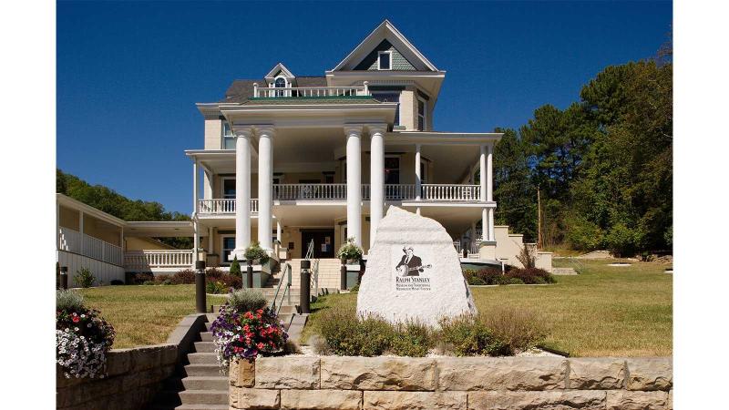 Ralph Stanley Museum and Traditional Mountain Music Center