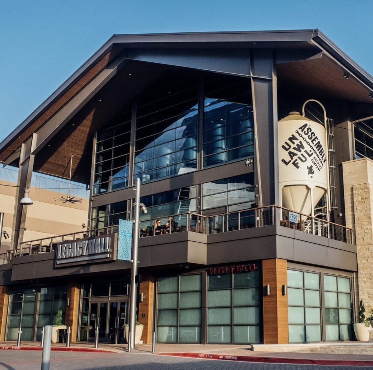 Sex And The City Drag Brunch