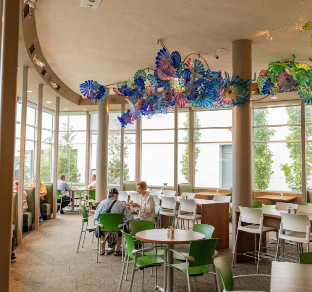 Restaurants near Frederik Meijer Gardens: Top Dining Spots