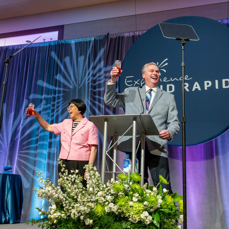 05152025_ToastTheTown_17