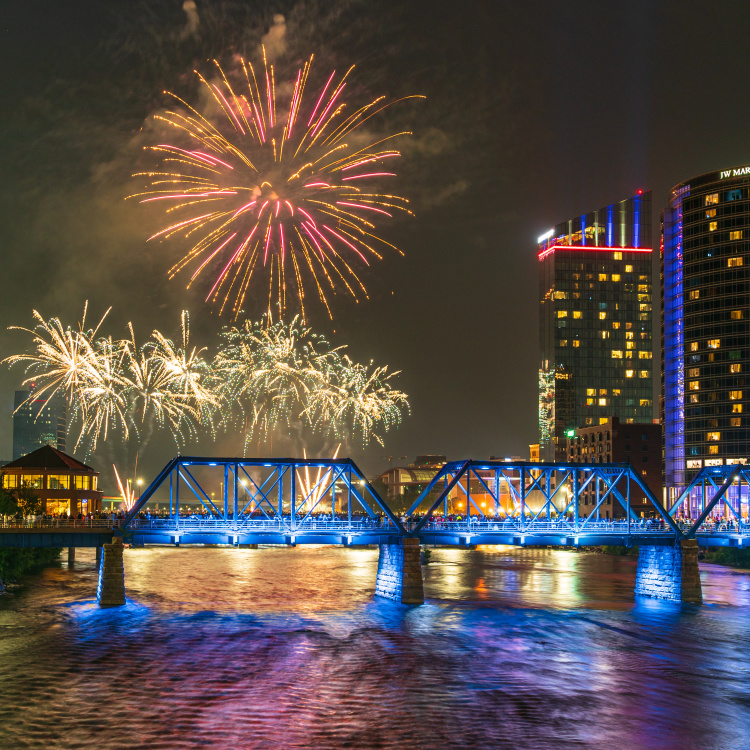 Fourth of July Fireworks in Grand Rapids - Shot by Nick Irwin