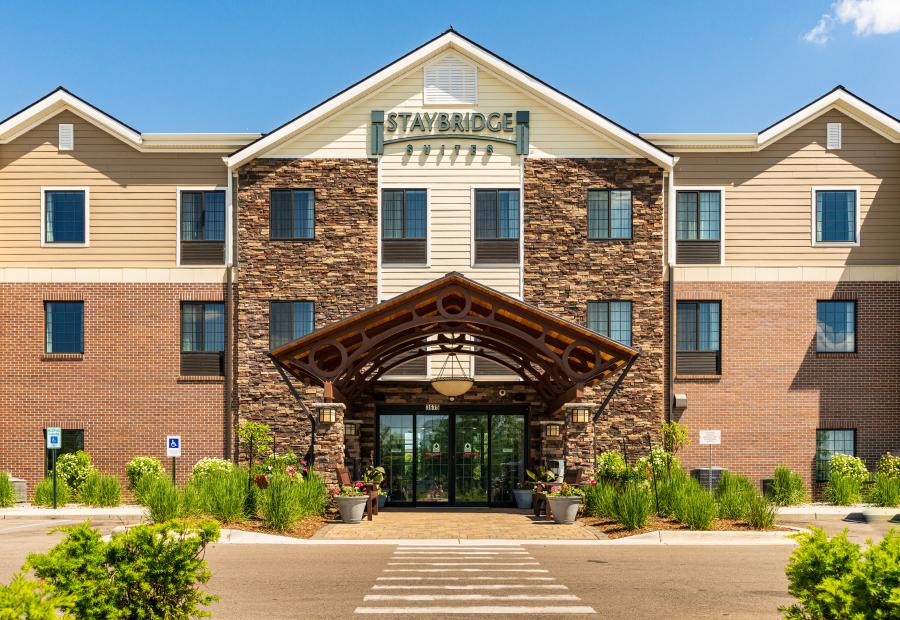Staybridge Suites Grand Rapids SW - Potomac Circle, front view of building, entrance, 2022