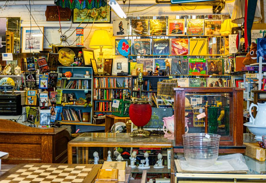 Vintage shopping near me top