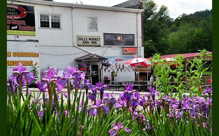 Outside Falls Market
