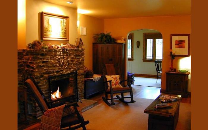 Living Room with Fireplace, Cable TV, DVD, leather sofa and rockers