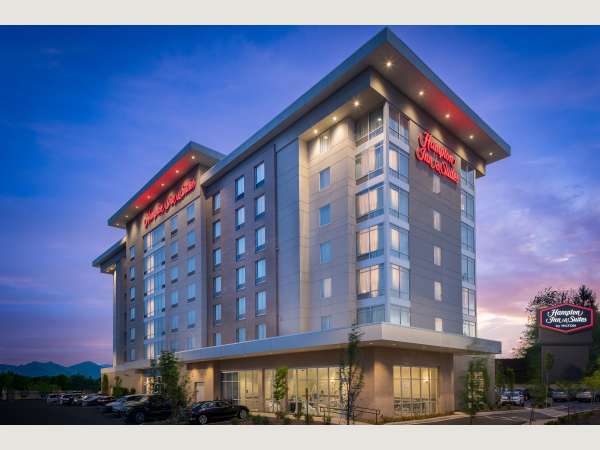 Hampton Inn And Suites Biltmore Area Asheville Nc S Official