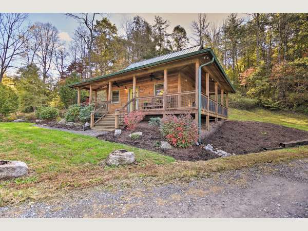 Laurel Mountain Retreat Asheville Nc S Official Travel Site