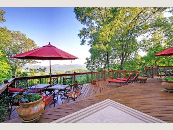 Yonder Luxury Vacation Rentals Asheville Nc S Official Travel Site We found that yondervacationrentals.com is poorly 'socialized' in respect to any social network. yonder luxury vacation rentals