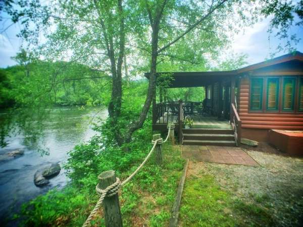 Asheville Cabin Rentals NC - Asheville Cabins of Willow Winds