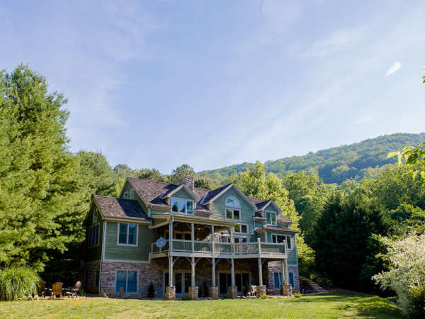 Yonder Luxury Vacation Rentals Asheville Nc S Official Travel Site From luxury condos in major cities to furnished beach. yonder luxury vacation rentals