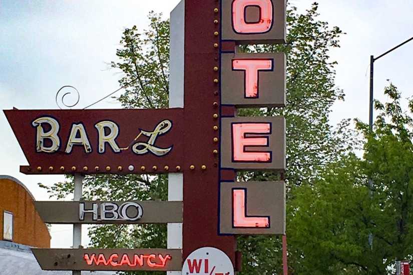 Bar L Motel