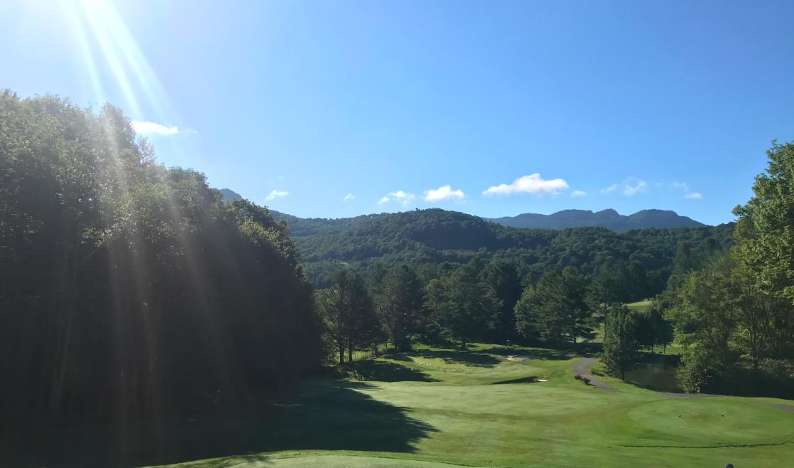 Mountain fairway at Sugar Mountain Public Golf Club