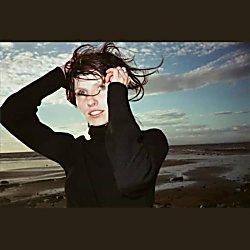 Clara Mann: Acoustic Live Performance