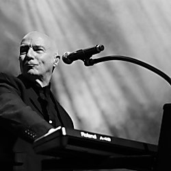 Midge Ure