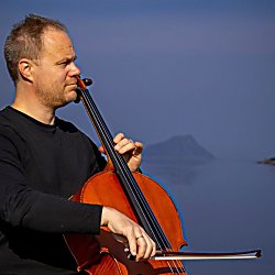 Bach: The Cello Suites