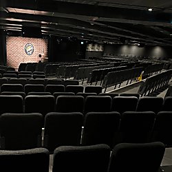 Hot Water Comedy Club