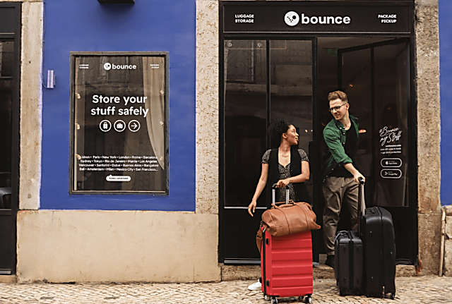Store luggage online