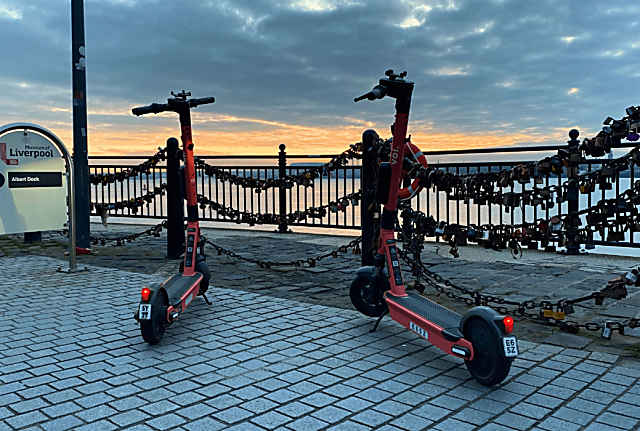 Patin electrico scooter liverpool clearance