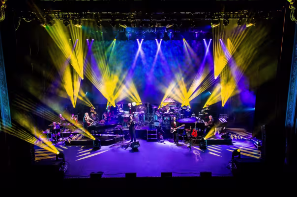 Mannheim Steamroller Christmas
