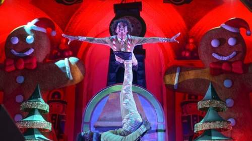Cirque Dreams Holidaze (Touring)