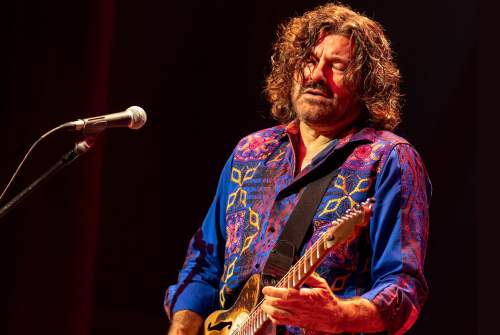 Tab Benoit