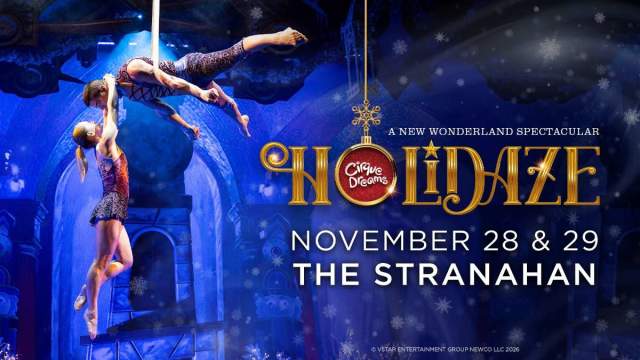 CIRQUE DREAMS HOLIDAZE
