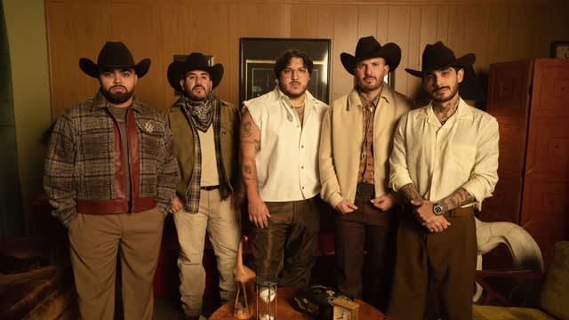 Grupo Frontera - Triste Pero Bien C*bron Tour