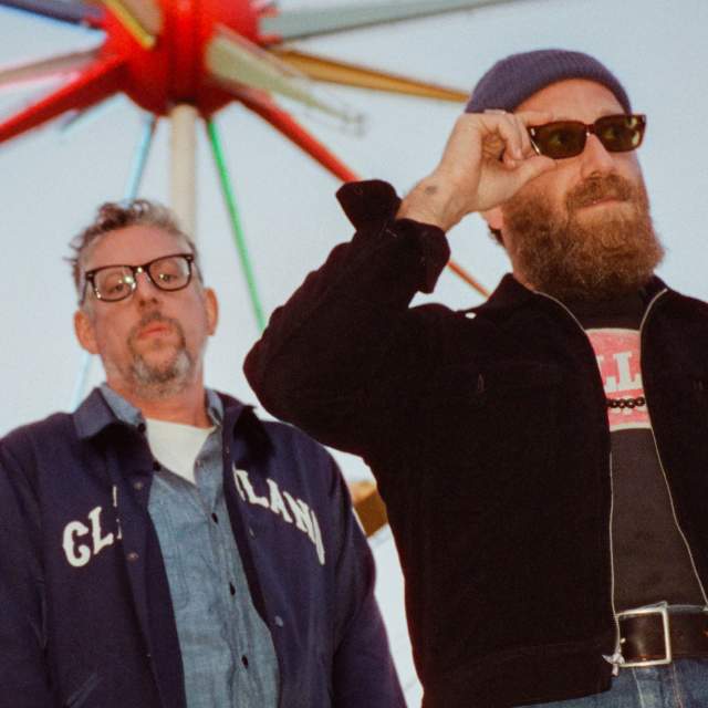 The Black Keys: PEACHES 'N KREAM