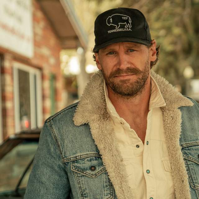 Chase Rice with Clayton Anderson Presented by Bev Hartig HD Foundation