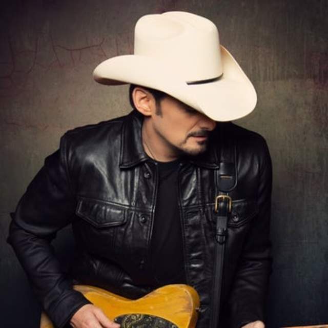 BRAD PAISLEY LIVE