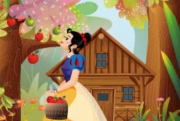 Join Snow White and her woodland friends at Touchwood.