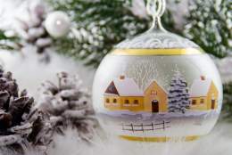 Christmas Crafternoon – Bauble Painting