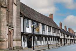 Shakespeare's Schoolroom & Guildhall