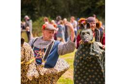 Rusticus: Knights of the Round Table!