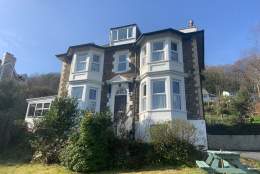 Cairn House