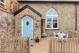 1 Chapel Mews
