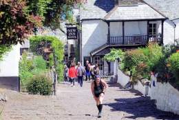 Yellow Welly Cobble Wobble