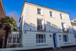 Ashburton Court