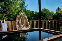 Cosy Cowshed - Sleepy Owl Devon