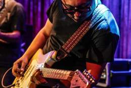 McKinley James (USA) LIVE@ Honne Hotell Biri