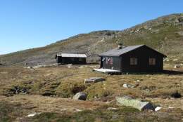 Wanderung von Hütte zu Hütte im Hochgebirge