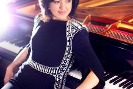 Tett på Alexandra Dariescu