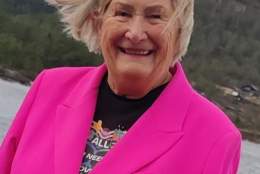 Avduking av Helga Arntzen Plass