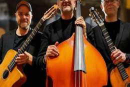 Hot Clud de Nua med gjester på Piren Kulturrom